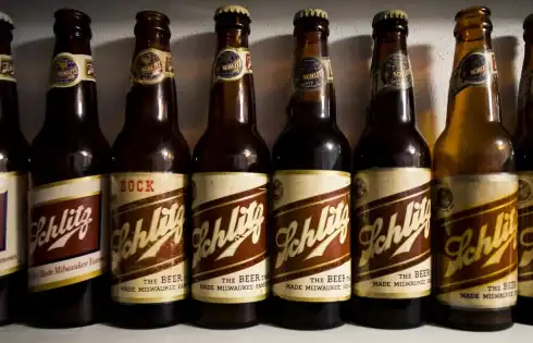 End of an era as Schlitz, the beer that made Milwaukee famous, pours its last