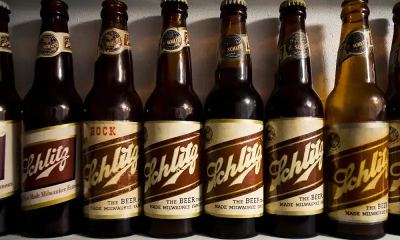 End of an era as Schlitz, the beer that made Milwaukee famous, pours its last