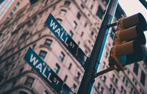 Understanding the Equity Valuation Gap That’s Reshaping Investment Strategies