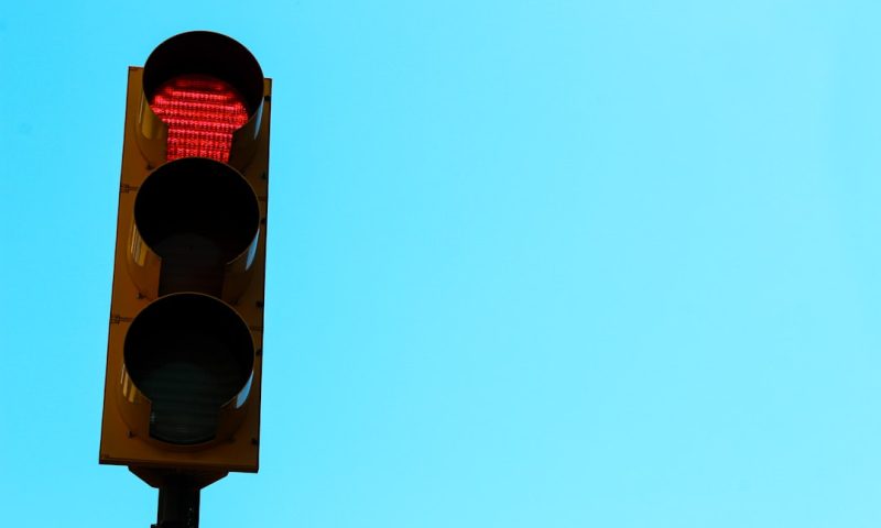 Smart Money Reveals Market Direction Through Corporate Insider Activity Patterns