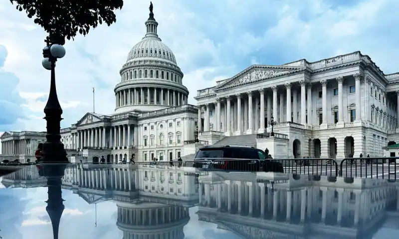 Federal budget deficit projected to hit $2 trillion this fiscal year, ranking among largest in US history