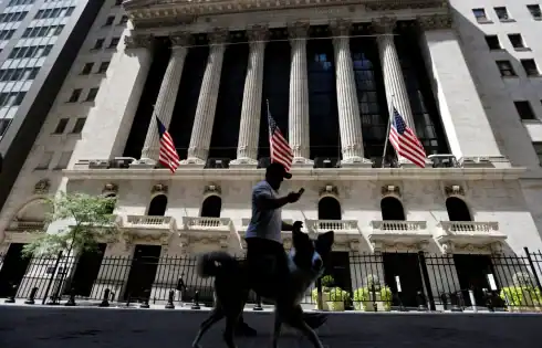 The stock market just did something eerily similar to the dot-com bubble top in 2000