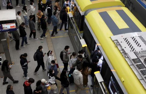China learns to live on less fuel, to the relief of oil markets