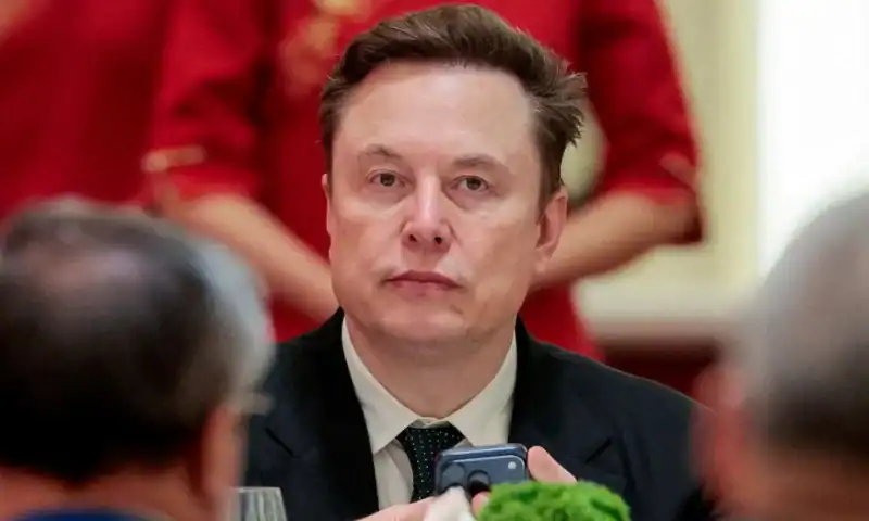 SpaceX says it’s worth $1.75tn as it nears stock market debut